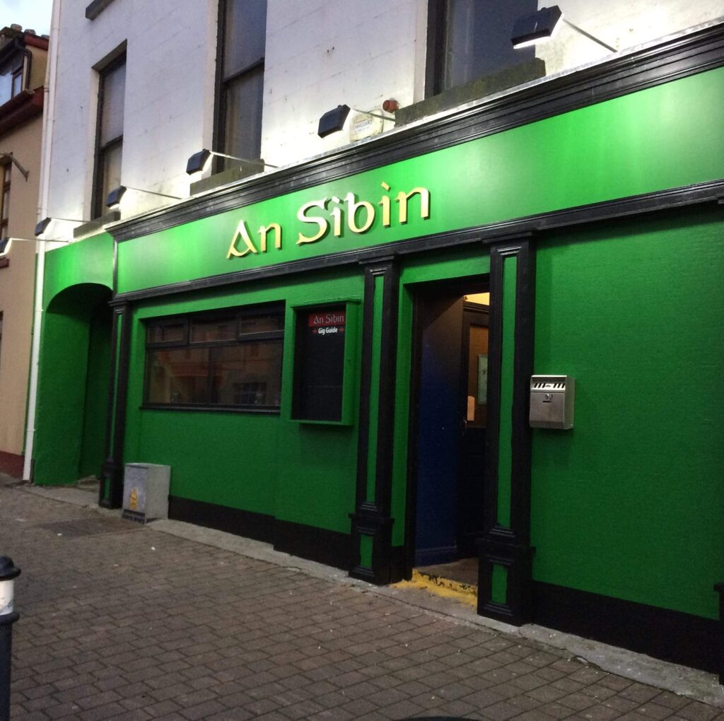 Live Blues at An Sibín Loughrea – A Night with Austin Walkin' Cane