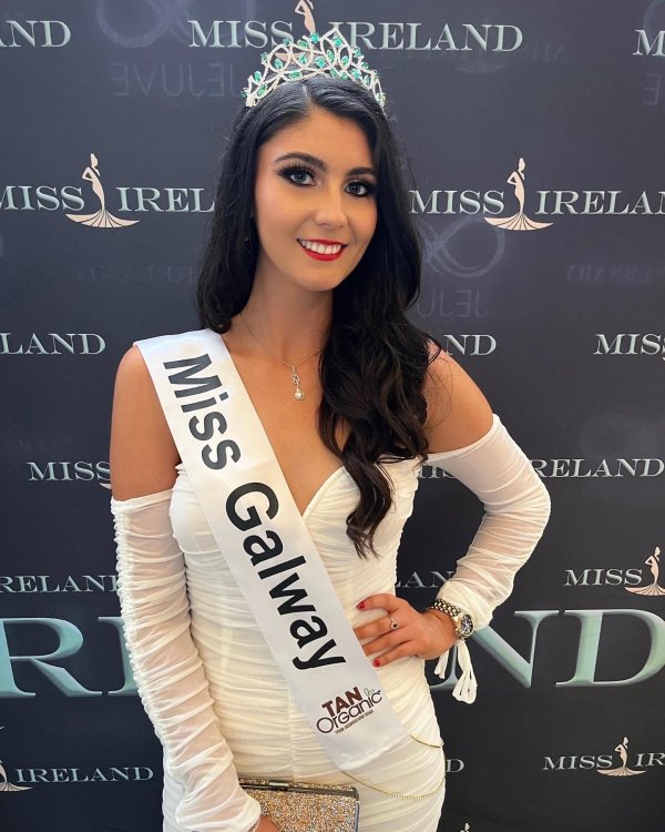 Loughrea's Miss Galway fundraising for Galway Hospice