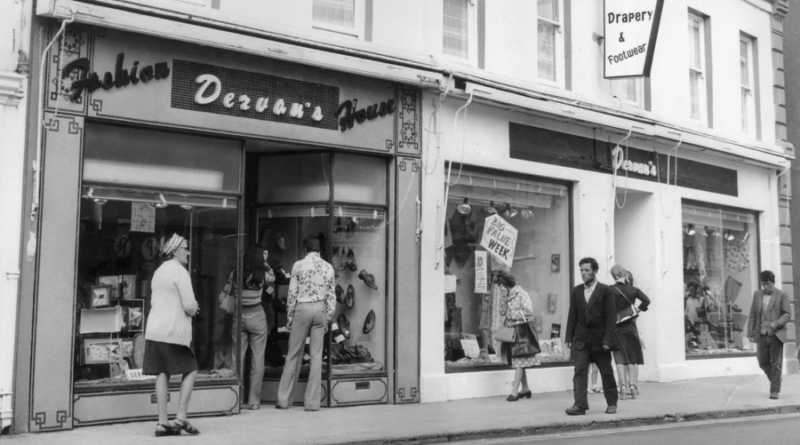 Dervans Fashions announce Sunday Shopping
