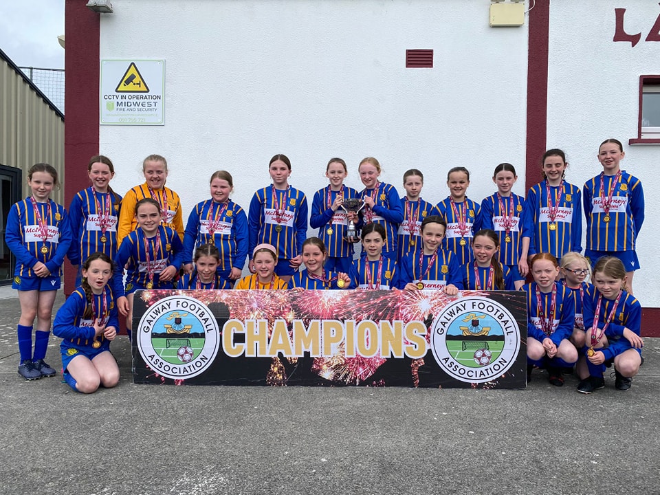 Loughrea Rams celebrate victory in GFA Girls U11 Heron Cup Final
